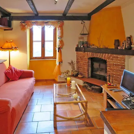 Ferienhaus 190s 펜션 Pantasina